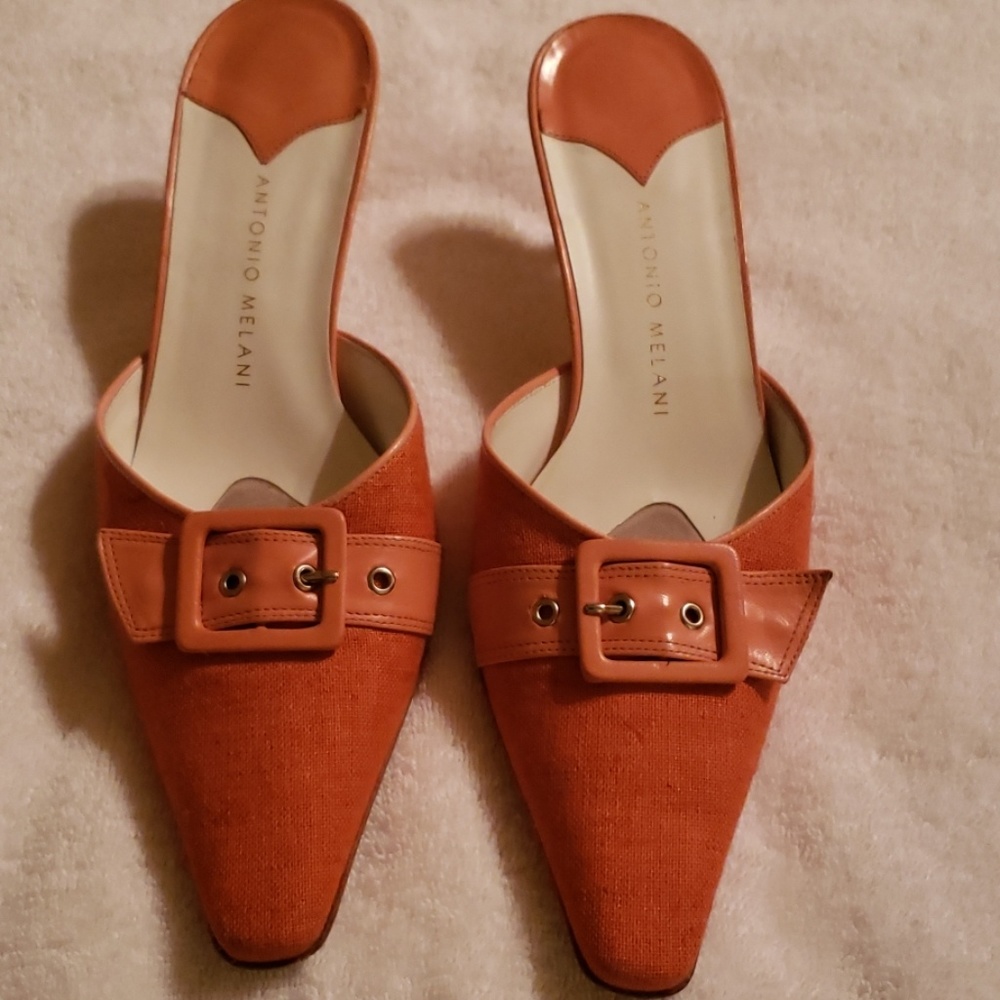 Antonio Melani square toe mule kitten heel orange gorgeous buckle slides